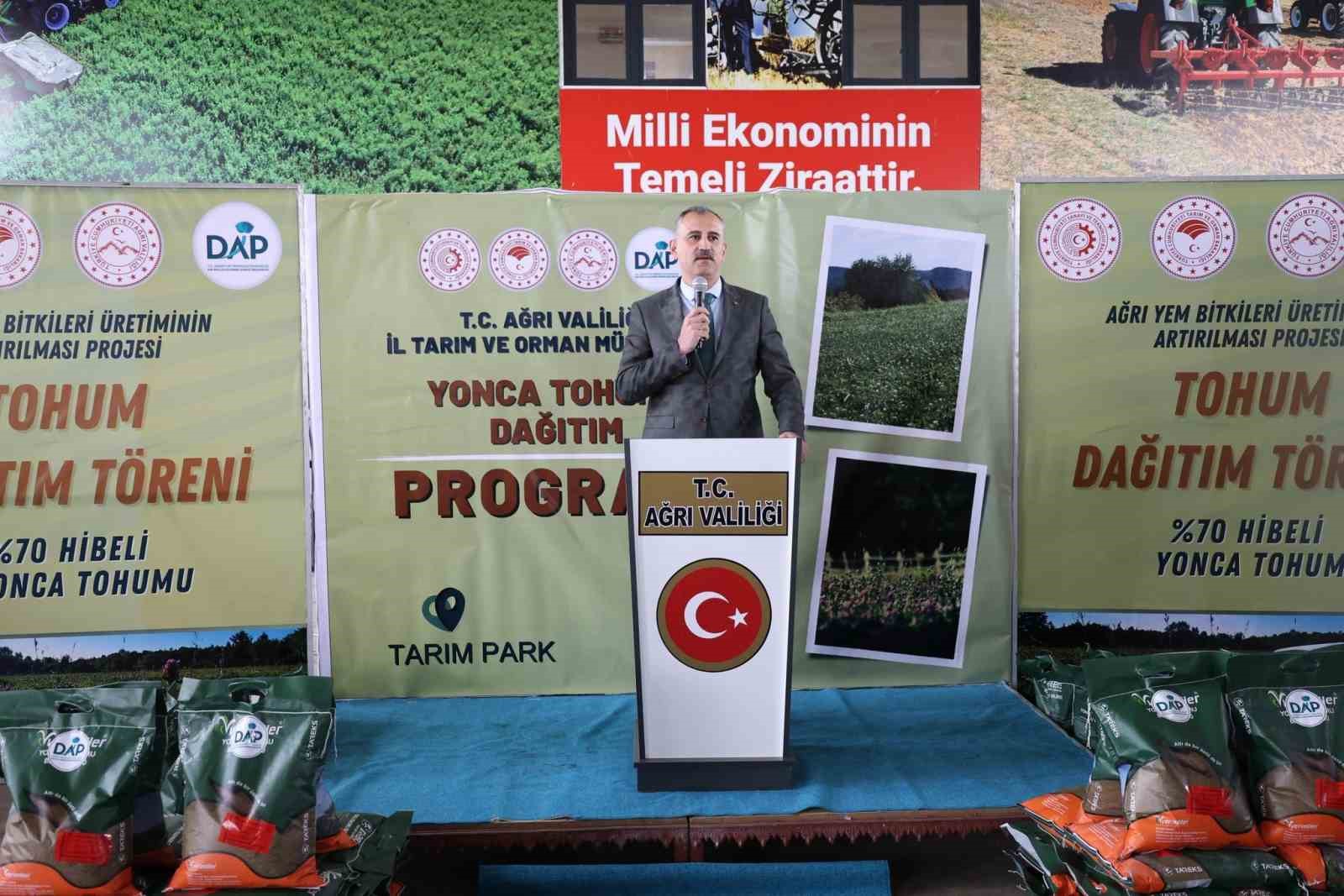 agrida 44 ton sertifikali yonca tohumu dagitildi 1 3yH2OkQ8