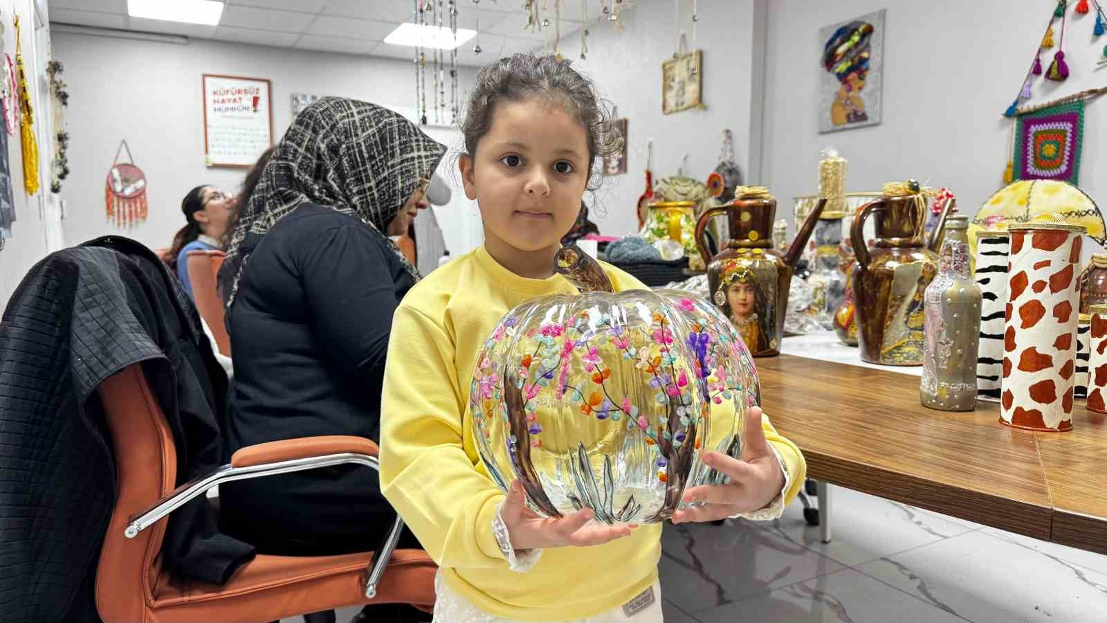 agrida atik urunler sifir atik kursunda sanata donusuyor 3 qMv1ArYq