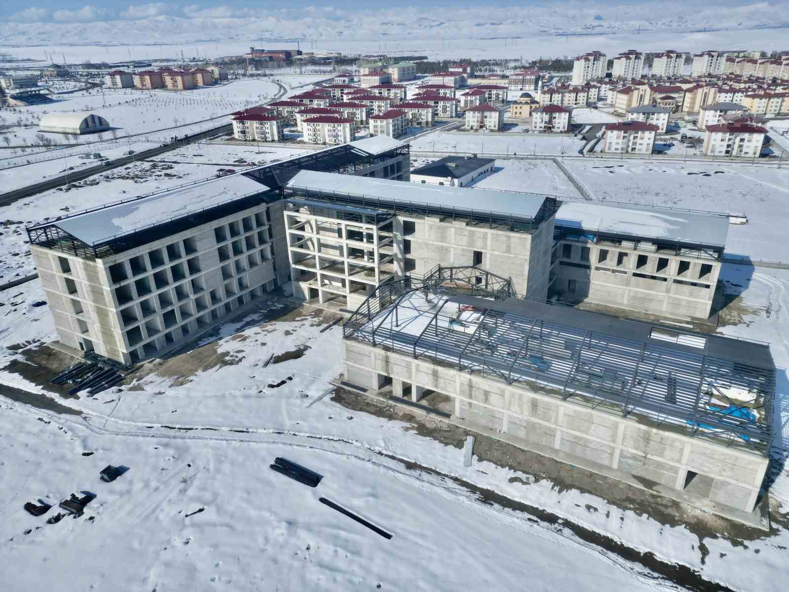 agrida deprem izolatoru bulunan ilk hastane hizmete hazirlaniyor 0 I47F7DhD