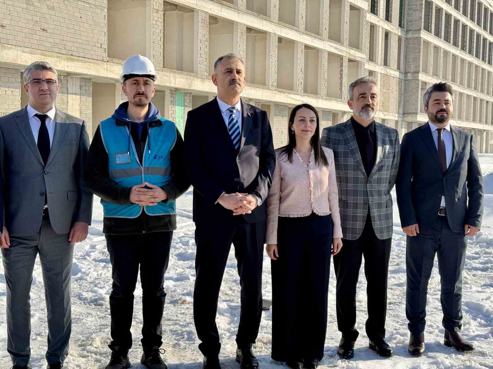 agrida deprem izolatoru bulunan ilk hastane hizmete hazirlaniyor 3 fjB5NSY5