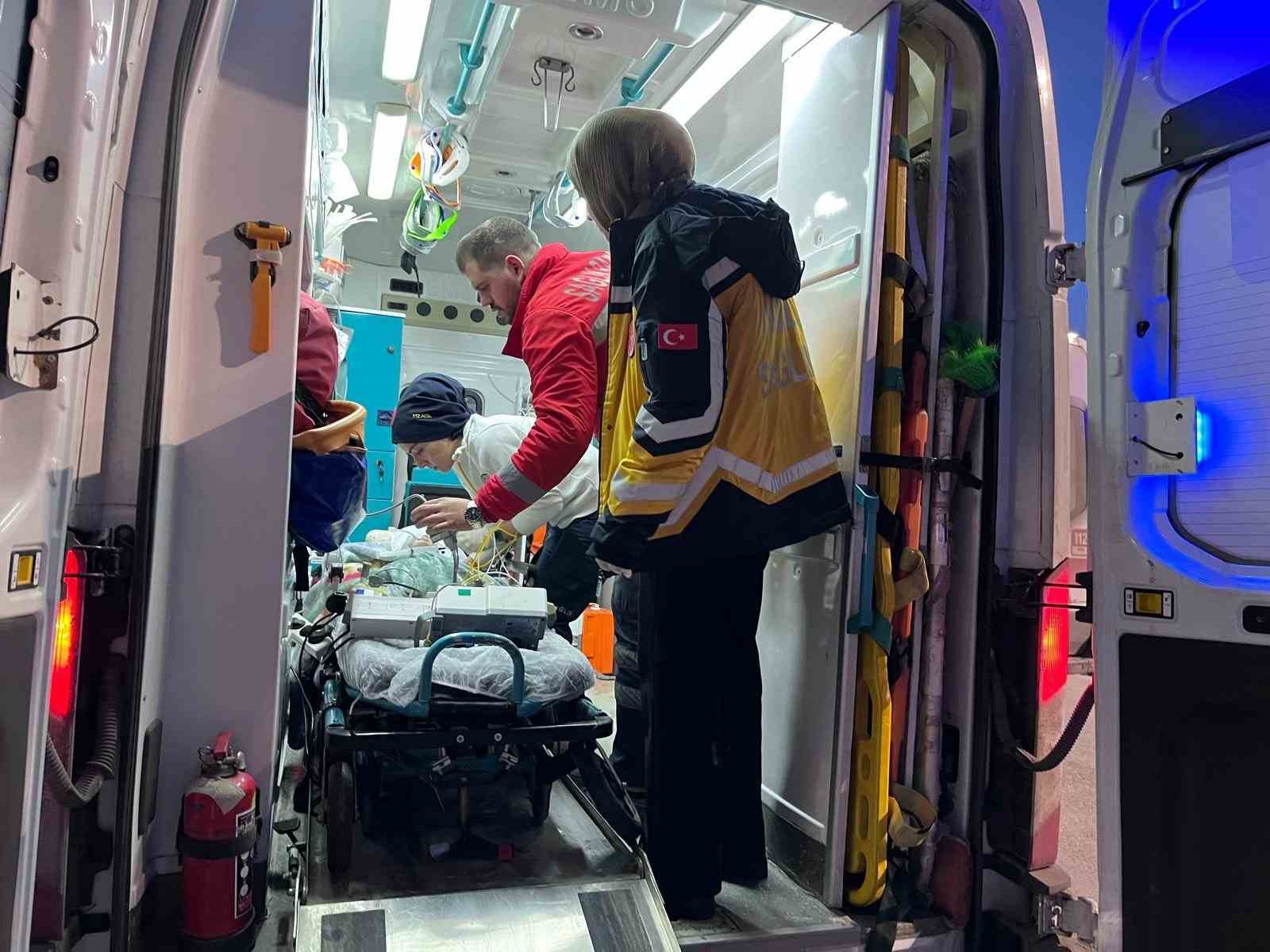 agrida kalp yetmezligi olan 5 aylik bebek ucak ambulansla ankaraya sevk edildi 1 fAmefpJj