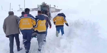 agrida-karla-kapanan-koyde-4-saatlik-mucadele-hastaya-hayat-yolu-acti-Q3TlJmtp.jpg