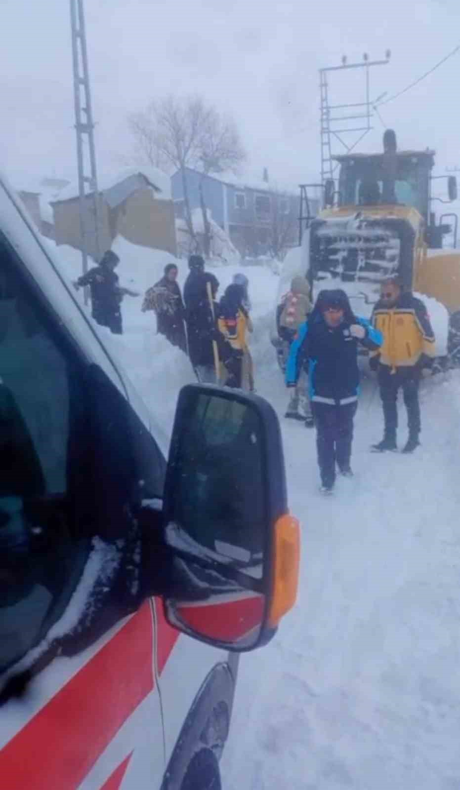 agrida koylerde rahatsizlanan hastalar icin ekipler seferber oldu 6 AIpphX4N
