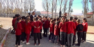 agrida-ogretmenler-kirsal-bolgelerde-ogrencileri-muzikle-bulusturuyor-jbmMdT6u.jpg