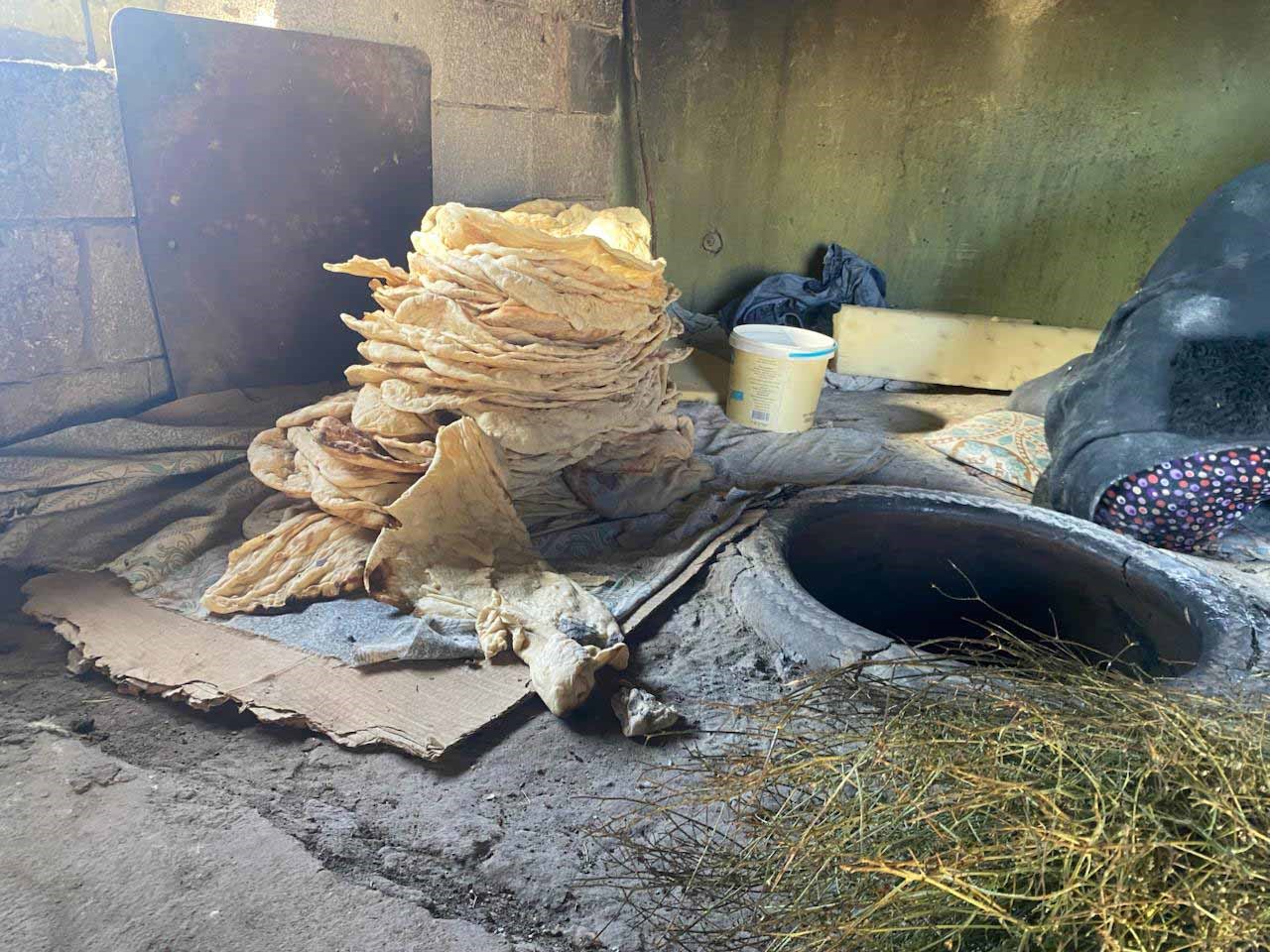 agrida soguklarin baslamasiyla tandirlar kis hazirliklari icin yanmaya basladi 1 trw8cMWe