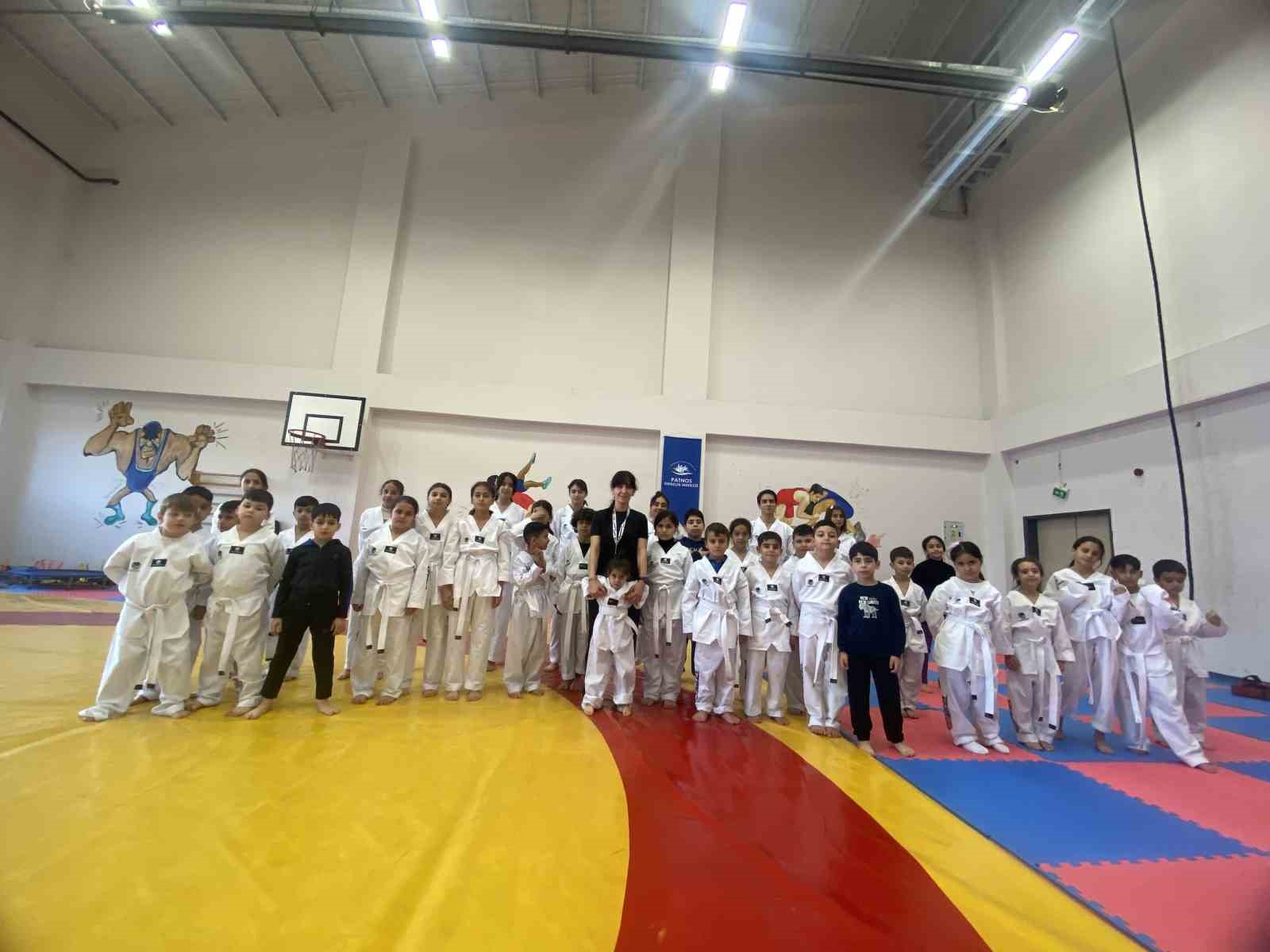 Ağrı’da taekwondo çalışmaları geleceğin sporcularını yetiştiriyor 5 agrida taekwondo calismalari gelecegin sporcularini yetistiriyor 1