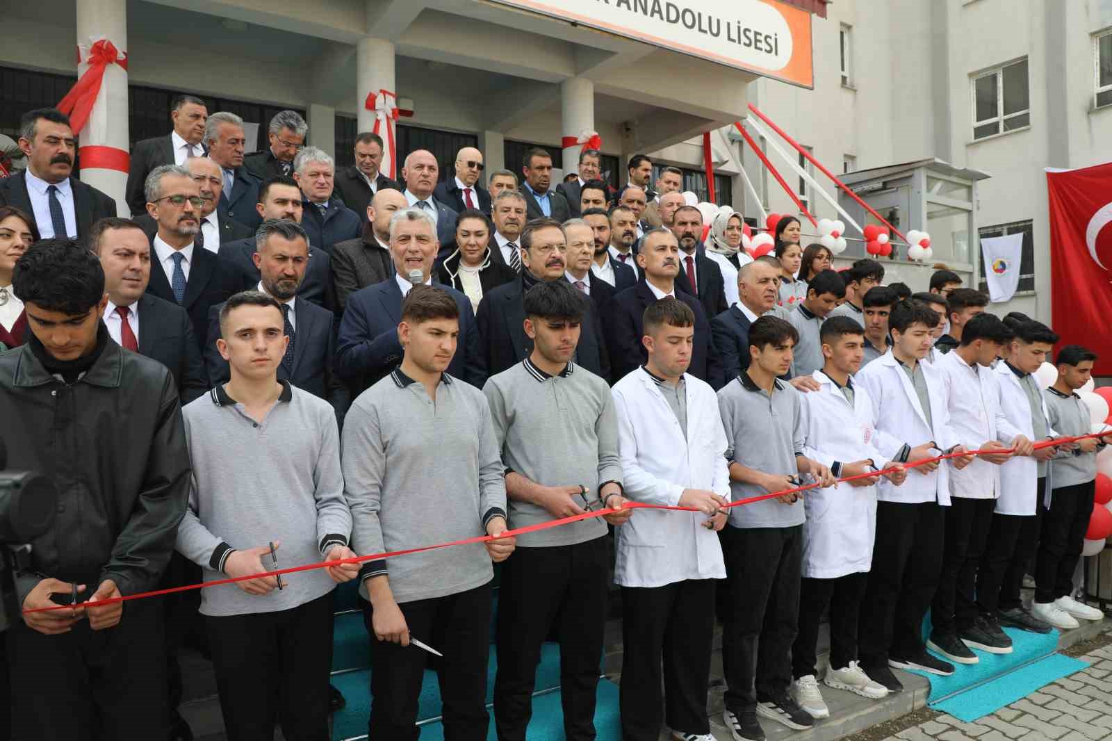 Ağrı’da TOBB Mesleki ve Teknik Anadolu Lisesi açıldı 9 agrida tobb mesleki ve teknik anadolu lisesi acildi 5 3qXHEDnI