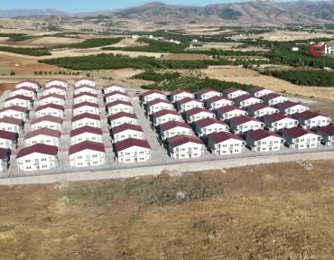 ahbap-dernegi-depremzedeye-ev-sozunu-tutmadi-malatyali-depremzedeler-toplanan-milyonlarca-dolarin-nereye-harcandigini-soruyor-BQkLKcy5.jpg