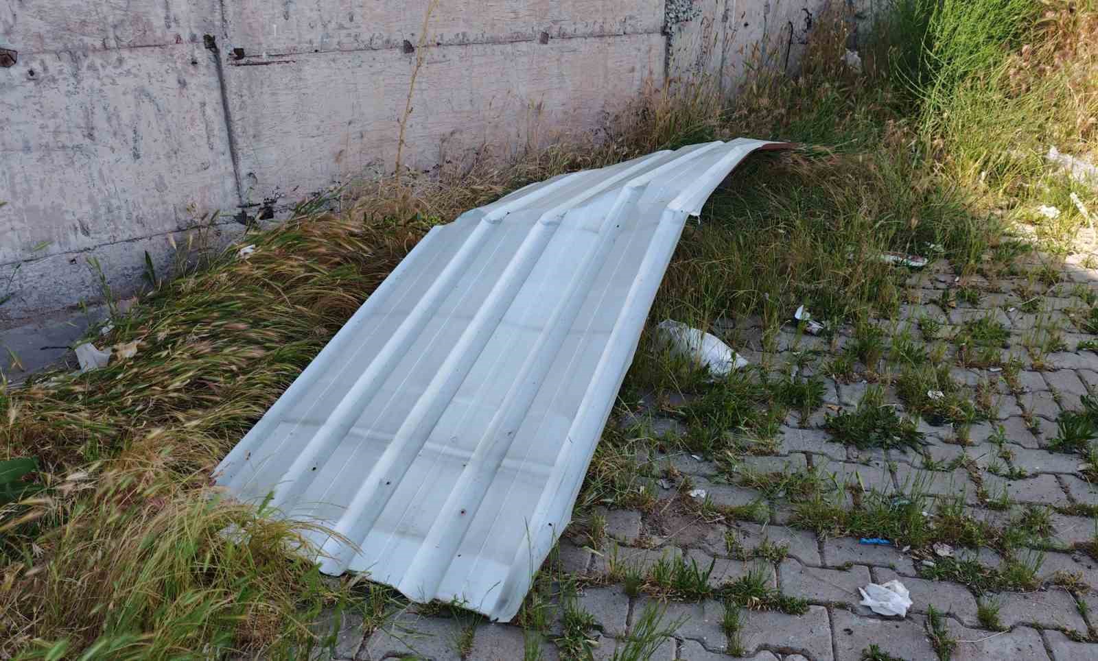 ahlatta hortum catilari ucurdu 4 EYiGFBrg