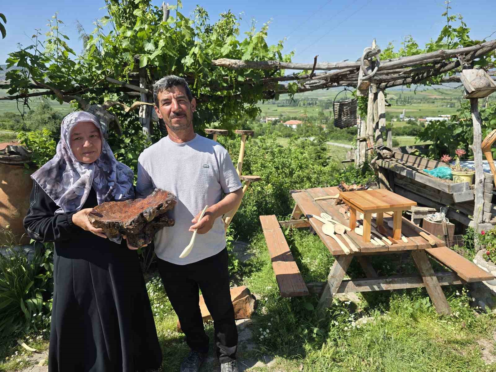 ahsap oymaciligi sayesinde sigara ve kahvehane aliskanligindan kurtuldu 3 Xgs82YSM