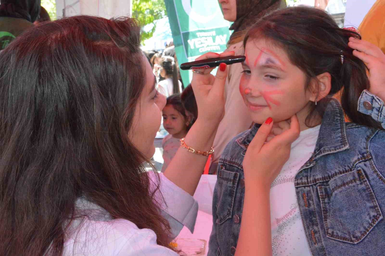 aile festivalinde yuzlerce vatandas bir araya geldi 4