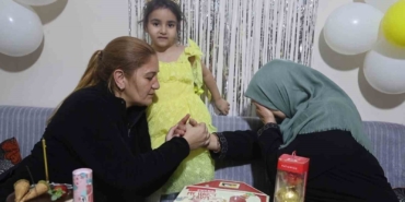 aile-fotografindan-geriye-tek-kalan-alyenin-dogum-gununde-babaannesi-gozyaslarina-boguldu-j6YUjYdu.jpg