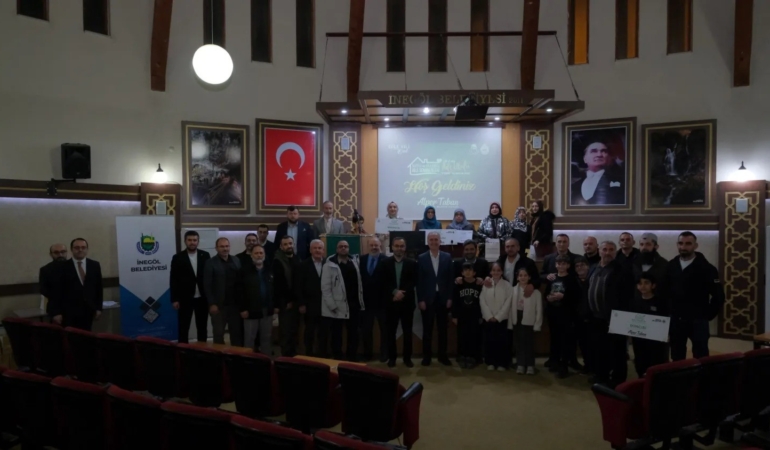 aile-okulunda-oduller-sahiplerini-buldu-y9RzbPjh.jpg
