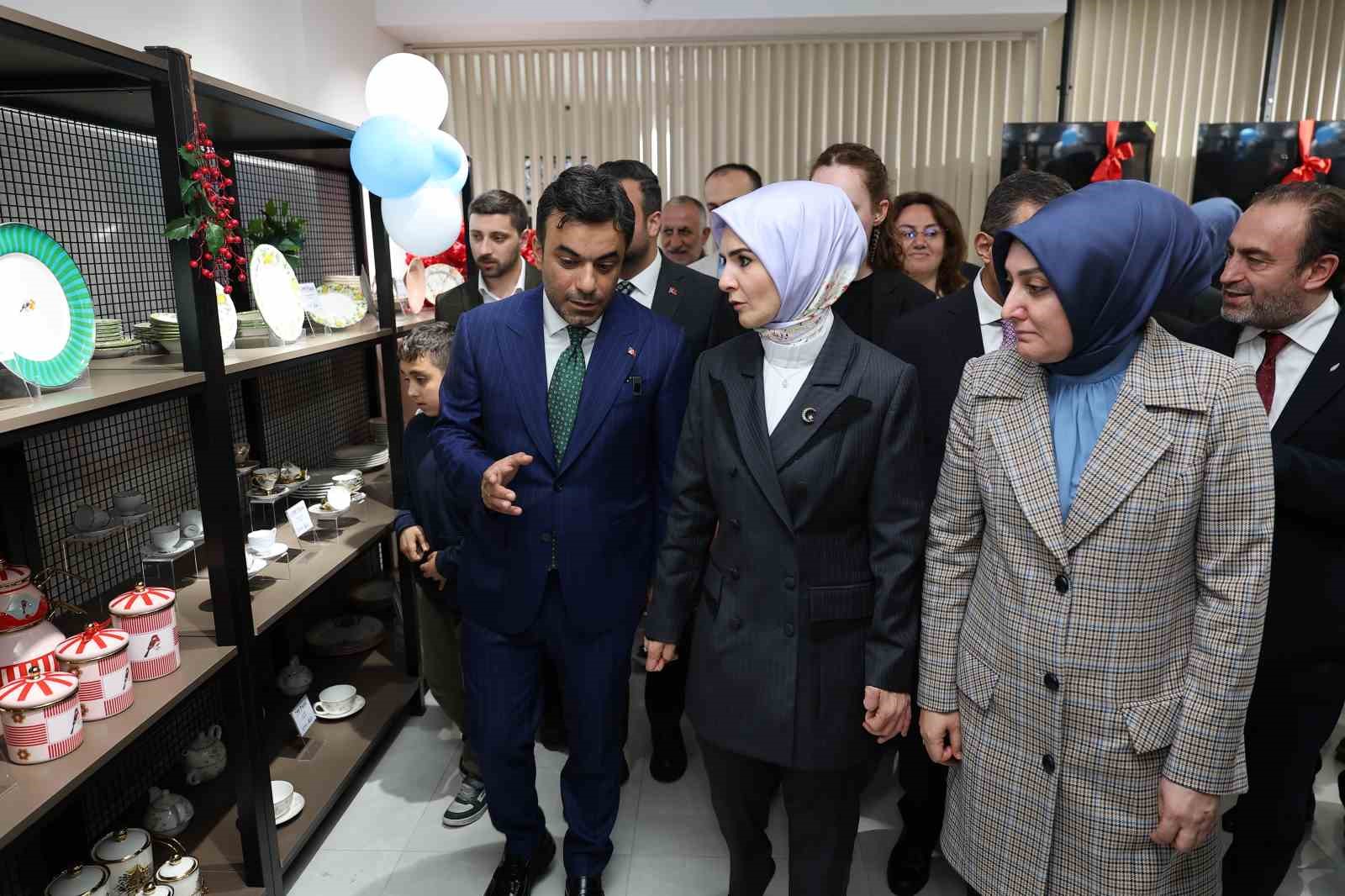 aile ve sosyal hizmetler bakani goktas aile kurmak sevgi sadakat ve sorumluluk ustune yeni sQvJMcnv