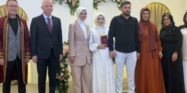 aile-ve-sosyal-hizmetler-bakani-goktas-evlilik-kredisi-desteginden-faydalanan-ciftin-nikah-sahidi-oldu-8ECwSqd7.jpg