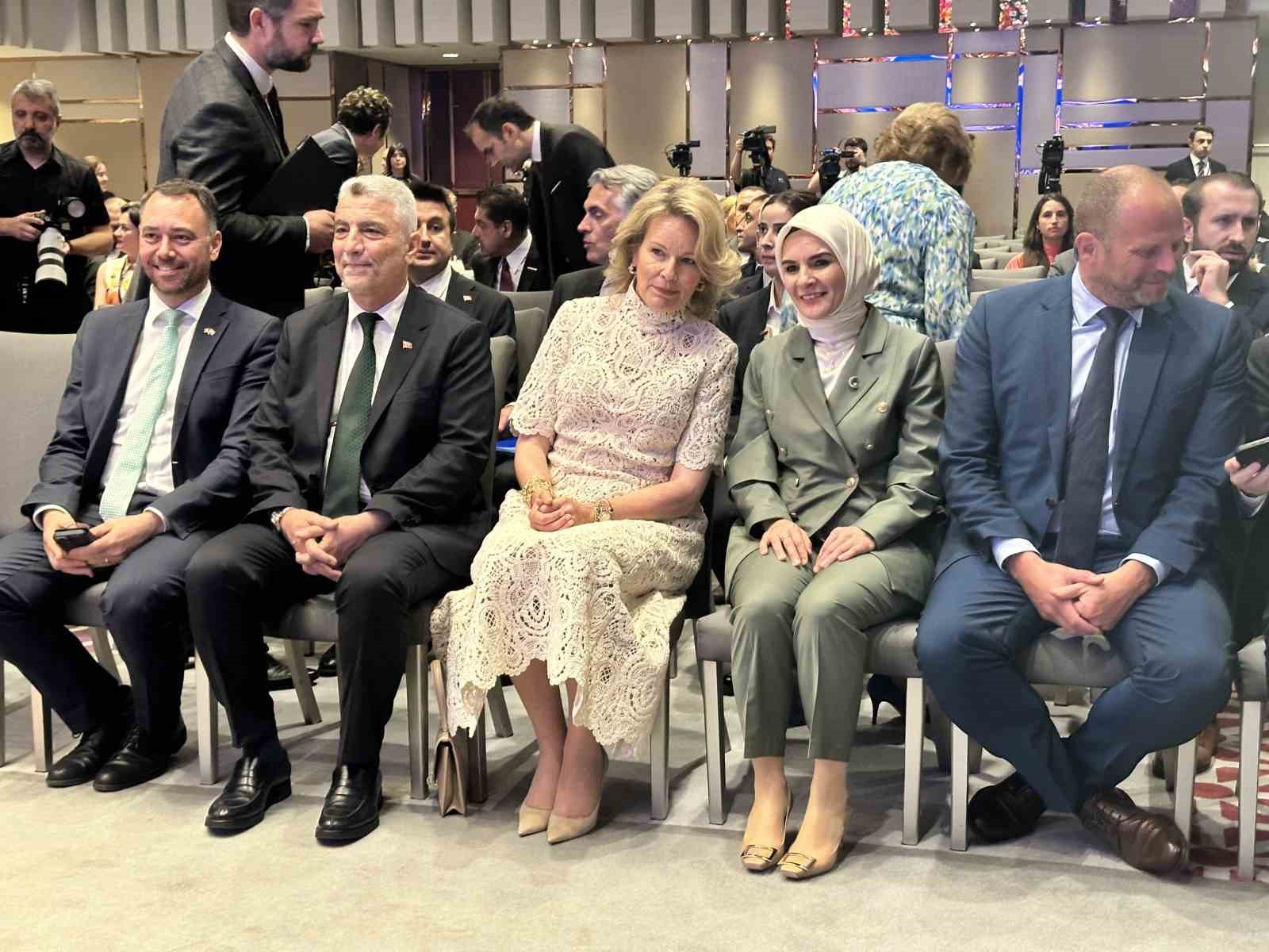 Aile ve Sosyal Hizmetler Bakanı Göktaş: "İki ülke arasındaki ticaret hacmi oldukça dengeli bir seviyede ilerliyor" 4 aile ve sosyal hizmetler bakani goktas iki ulke arasindaki ticaret hacmi oldukca dengeli bir NXuYPAXF