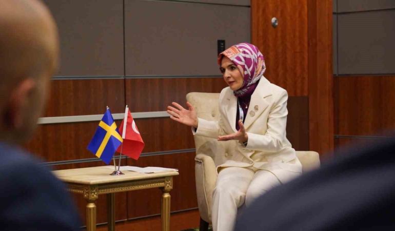 aile-ve-sosyal-hizmetler-bakani-goktas-katarda-vgTfCNpz.jpg