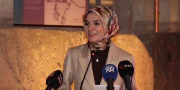 aile-ve-sosyal-hizmetler-bakanligindan-cocuklarin-dijital-dunyadaki-guvenligini-korumak-adina-2-yeni-calisma-Rtx7H7IT.jpg