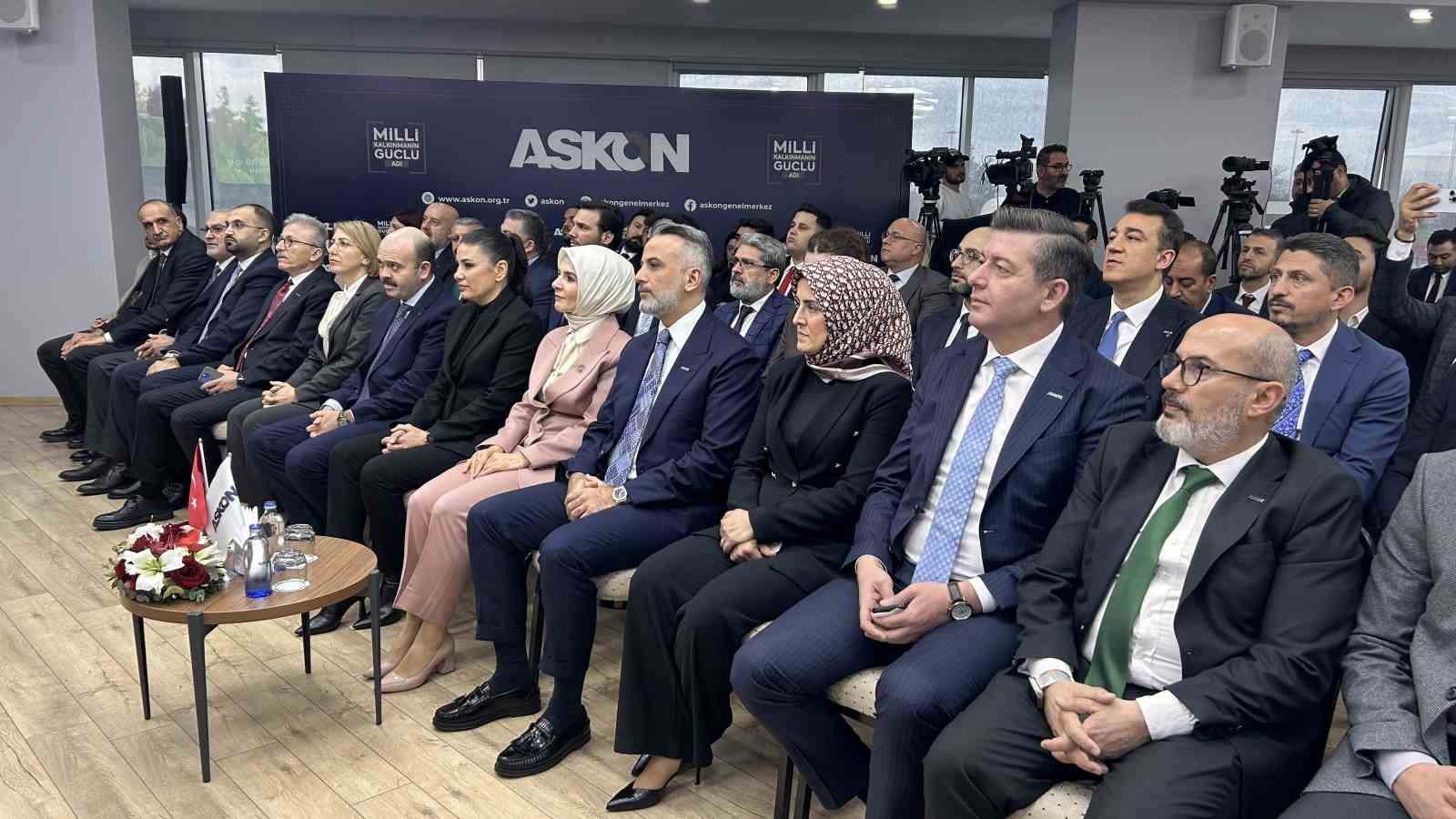 aile ve sosyal hizmetler bakanligiyla is dunyasi arasinda aile kurumunu guclendirecek is birligi protokolu dlXi1Zy5