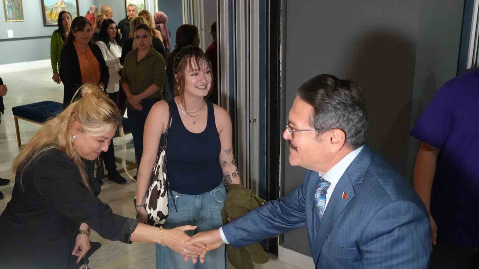 aile yili kapsaminda nadide eserler sanatseverlerle bulustu 5 gSgwXMIG