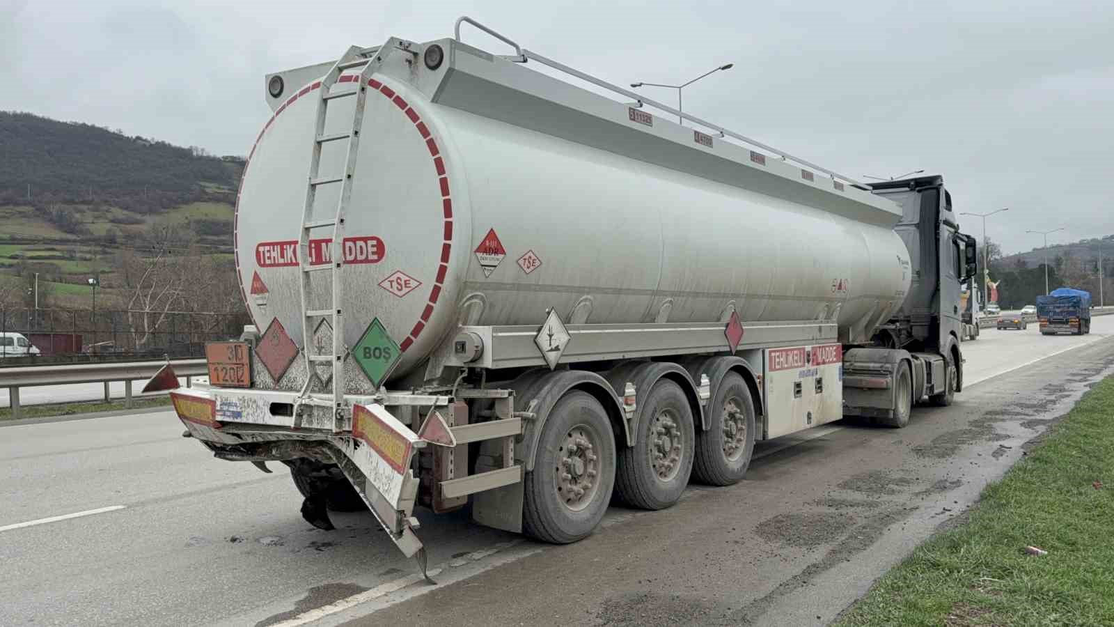 Ailesine veda mesajı atan 19 yaşındaki sürücü tankerle çarpışarak hayatını kaybetti 10 ailesine veda mesaji atan 19 yasindaki surucu tankerle carpisarak hayatini kaybetti 6 BVw7XiGi