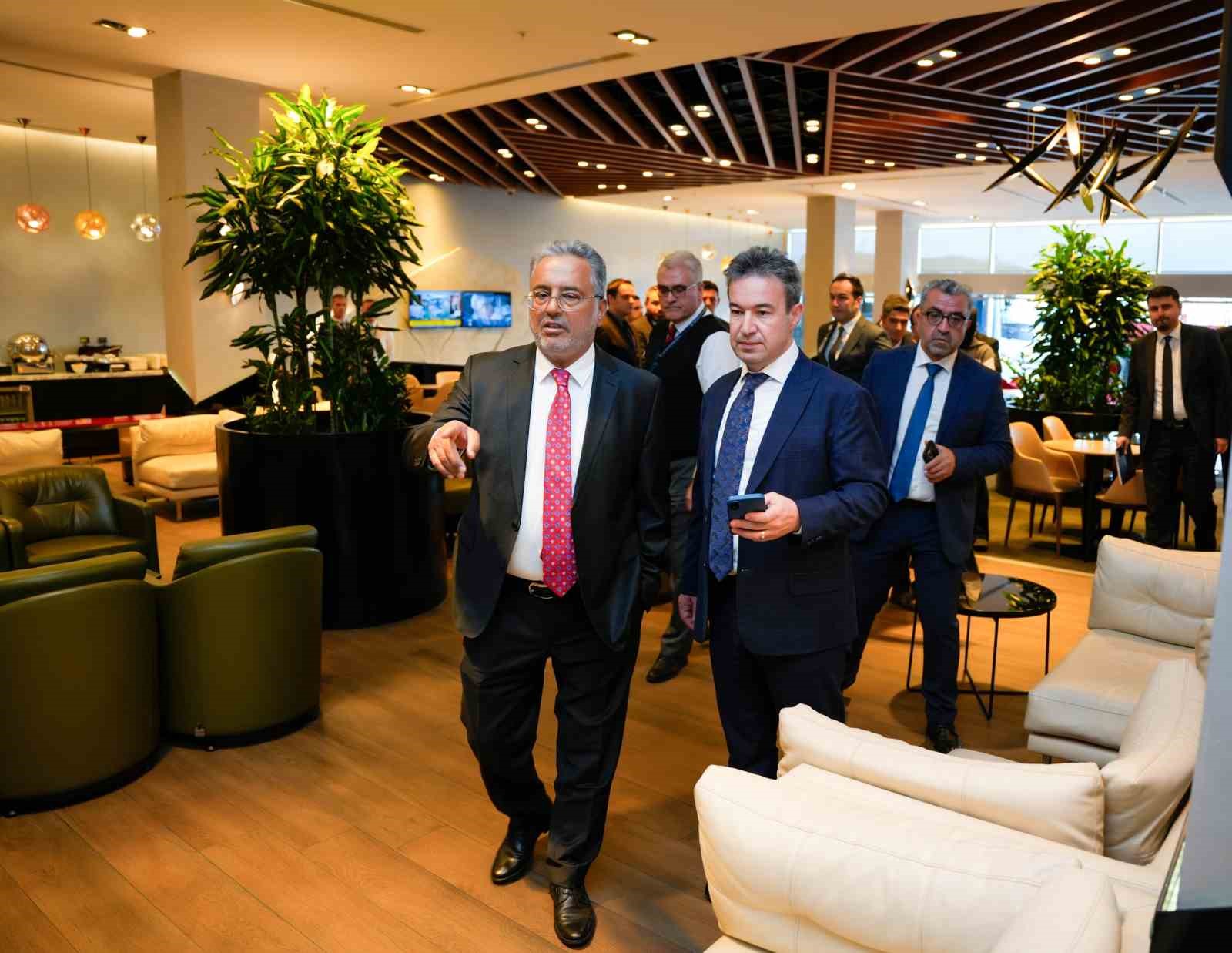 ajet yonetim kurulu baskani bolat ajet ve turk hava yollari sadece birer havayolu sirketi wYQRkLFL