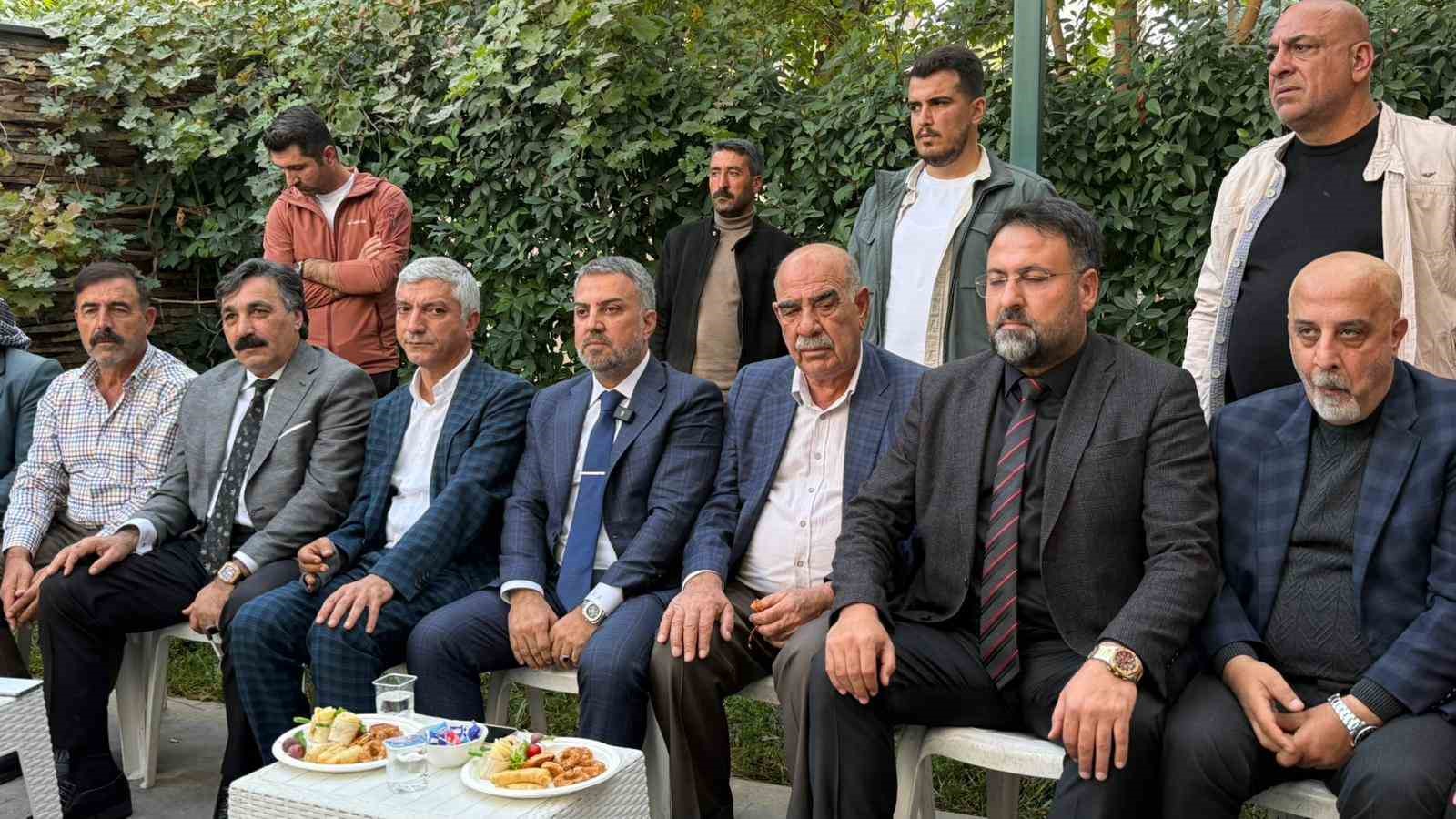 ak parti baglar ilce baskanligina ferit avcikiran getirildi 1 hKOkBhWj