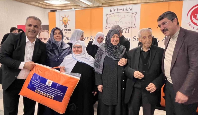 ak-parti-batman-il-baskanligindan-bir-omre-bedel-40-yil-bulusmasi-i6PxMtV4.jpg