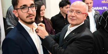 ak-parti-bursa-ailesi-buyumeye-devam-ediyor-uWDfFxC9.jpg