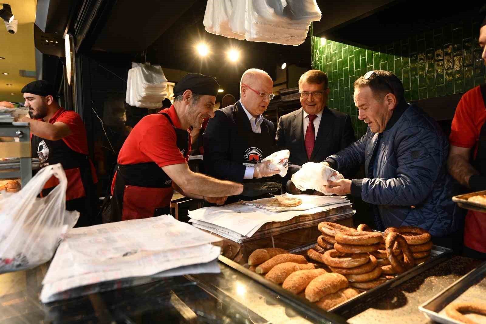 ak parti bursa il baskani davut gurkan carsi esnafiyla bir araya geldi 3 UpnmfREA