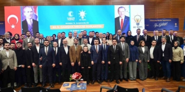 ak-parti-bursa-il-baskani-davut-gurkan-genclik-turkiye-yuzyilinin-bugunku-oznesidir-9zbZZV29.jpg