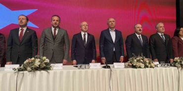 ak-parti-bursada-bayramlasma-programi-birlik-hizmet-ve-teskilat-vurgusu-h6pnGjRc.jpg
