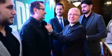 ak-parti-bursaya-rekor-yeni-uye-katilimi-4LDBlOD2.jpg