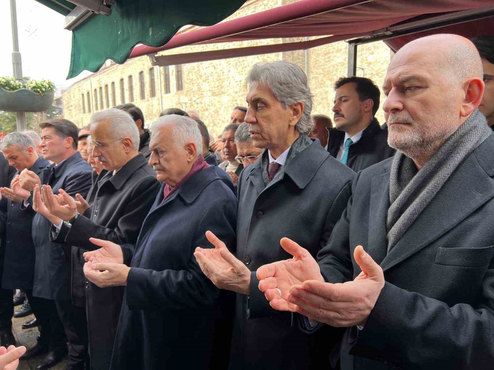 ak parti eski milletvekili ayse sula koseoglunun aci gunu 0 66L5SVJm