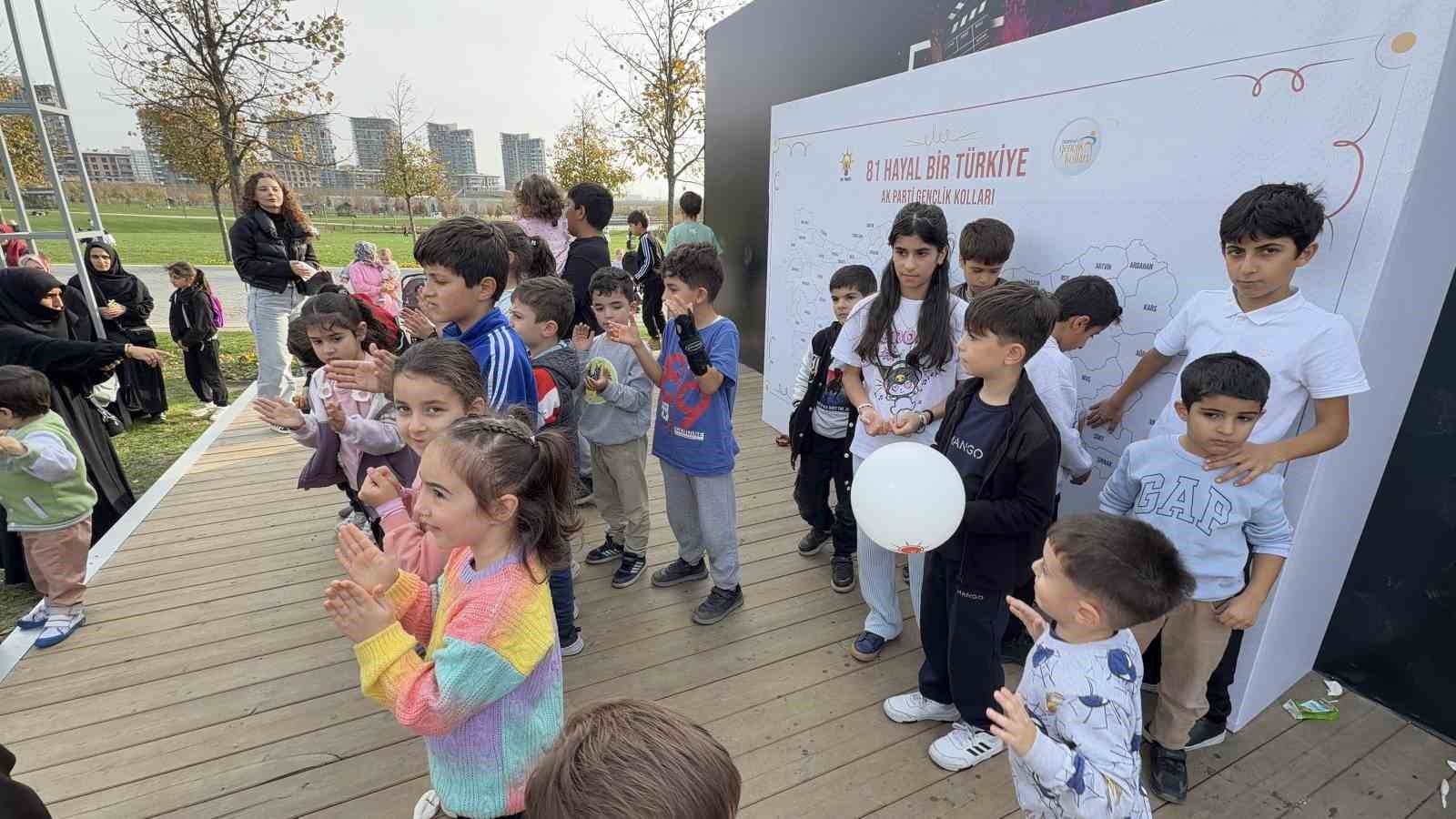 ak parti genclik kollarindan anlamli etkinlik 81 hayal bir turkiye 0 3zpWCVht