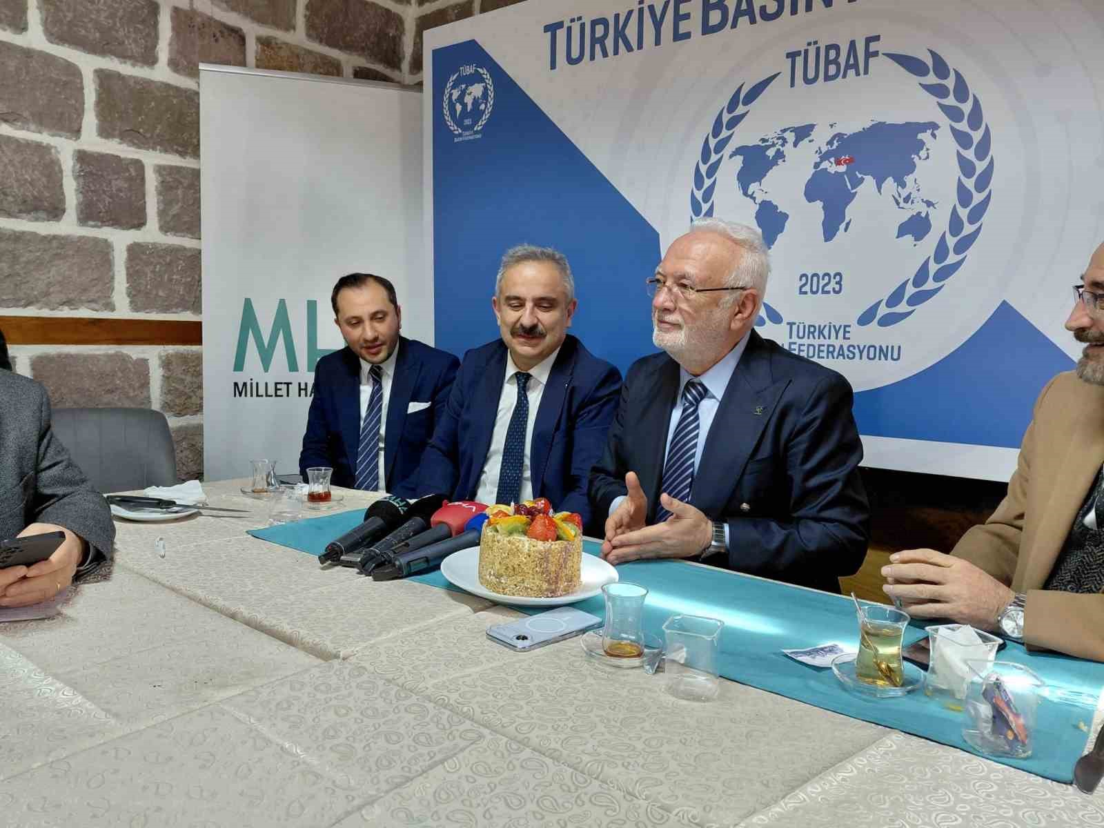 ak parti genel baskan vekili elitas secimlerin one alinmasi ile ilgili en uygun zaman Yj3tBdNU