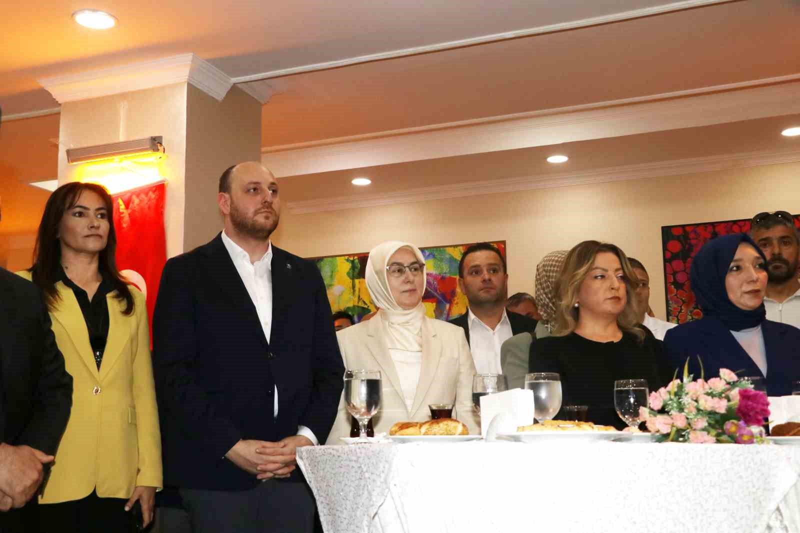 AK Parti Genel Başkan Yardımcısı Büyükgümüş: "Bizim gözümüzde gönlümüzde ufkumuzda ancak ve ancak milletimize hizmet var" 5 ak parti genel baskan yardimcisi buyukgumus bizim gozumuzde gonlumuzde ufkumuzda ancak ve ancak milletimize 8JIiCDK3
