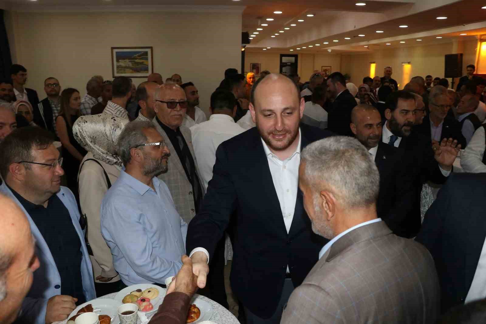 AK Parti Genel Başkan Yardımcısı Büyükgümüş: "Bizim gözümüzde gönlümüzde ufkumuzda ancak ve ancak milletimize hizmet var" 6 ak parti genel baskan yardimcisi buyukgumus bizim gozumuzde gonlumuzde ufkumuzda ancak ve ancak milletimize KyTFS7rf