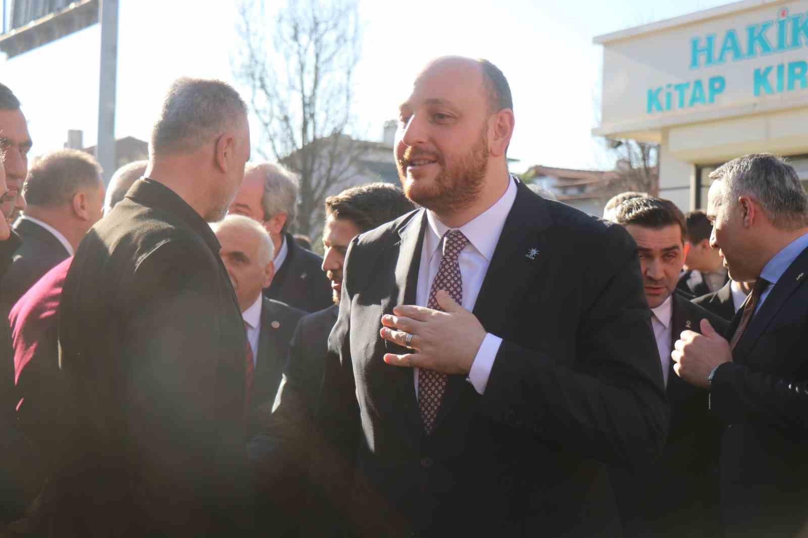 ak parti genel baskan yardimcisi buyukgumus bu mucadeleyi gecmisten aldigimiz kararlilikla gelecege tasiyacagiz 4 KGW53G6Z
