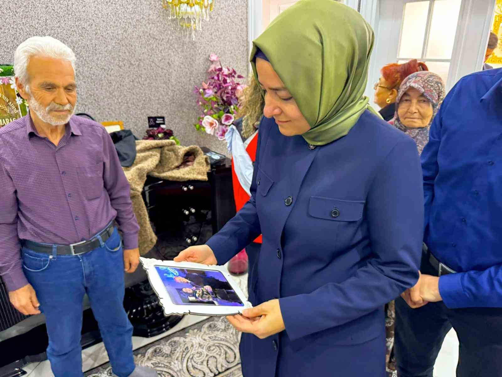 ak parti genel baskan yardimcisi kaya kahramanmarasta ogrencilerin aileleriyle bir araya geldi 3 ZVB3gQ7S