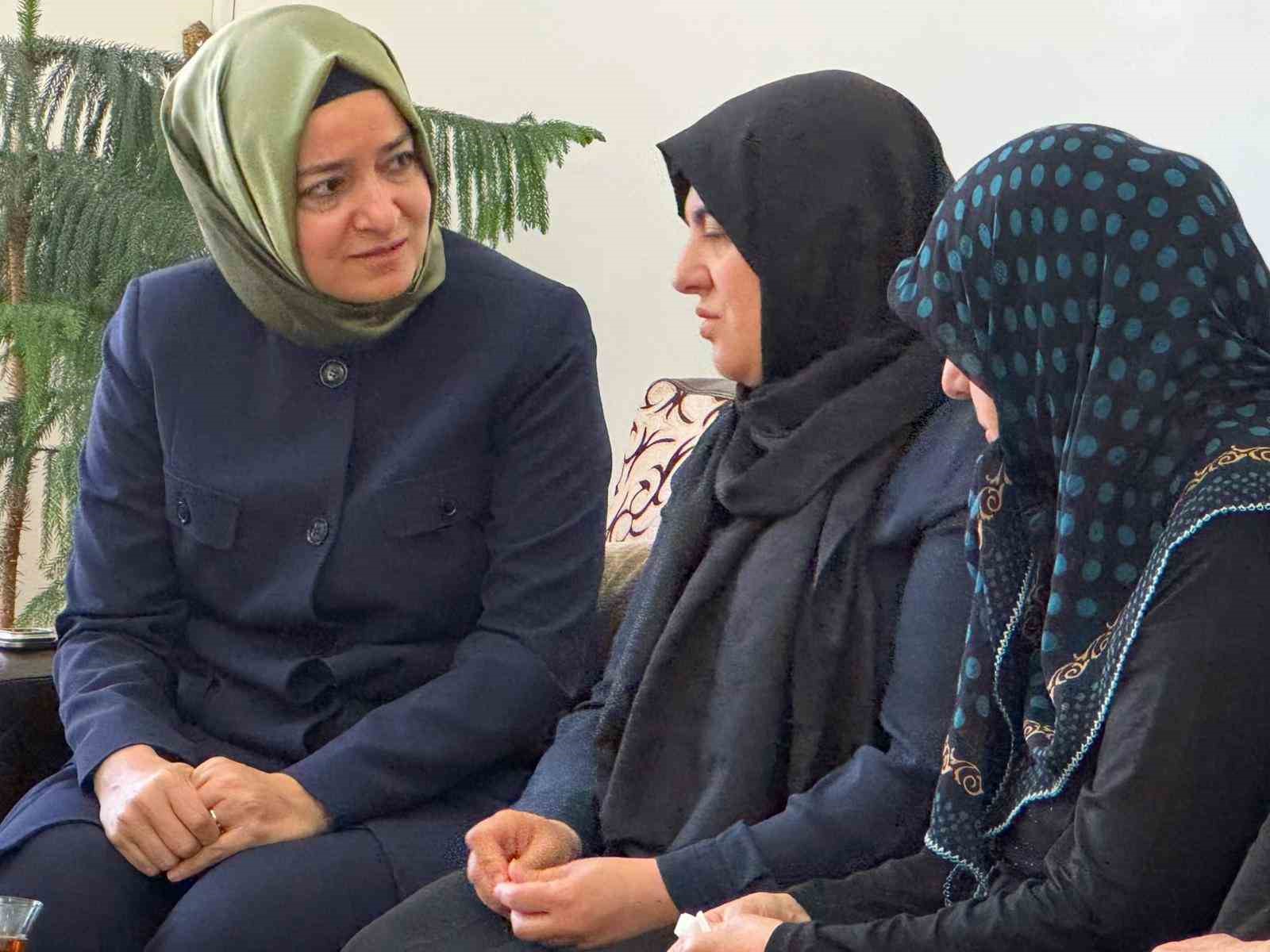 ak parti genel baskan yardimcisi kaya kahramanmarasta ogrencilerin aileleriyle bir araya geldi 4 u5GzgKth