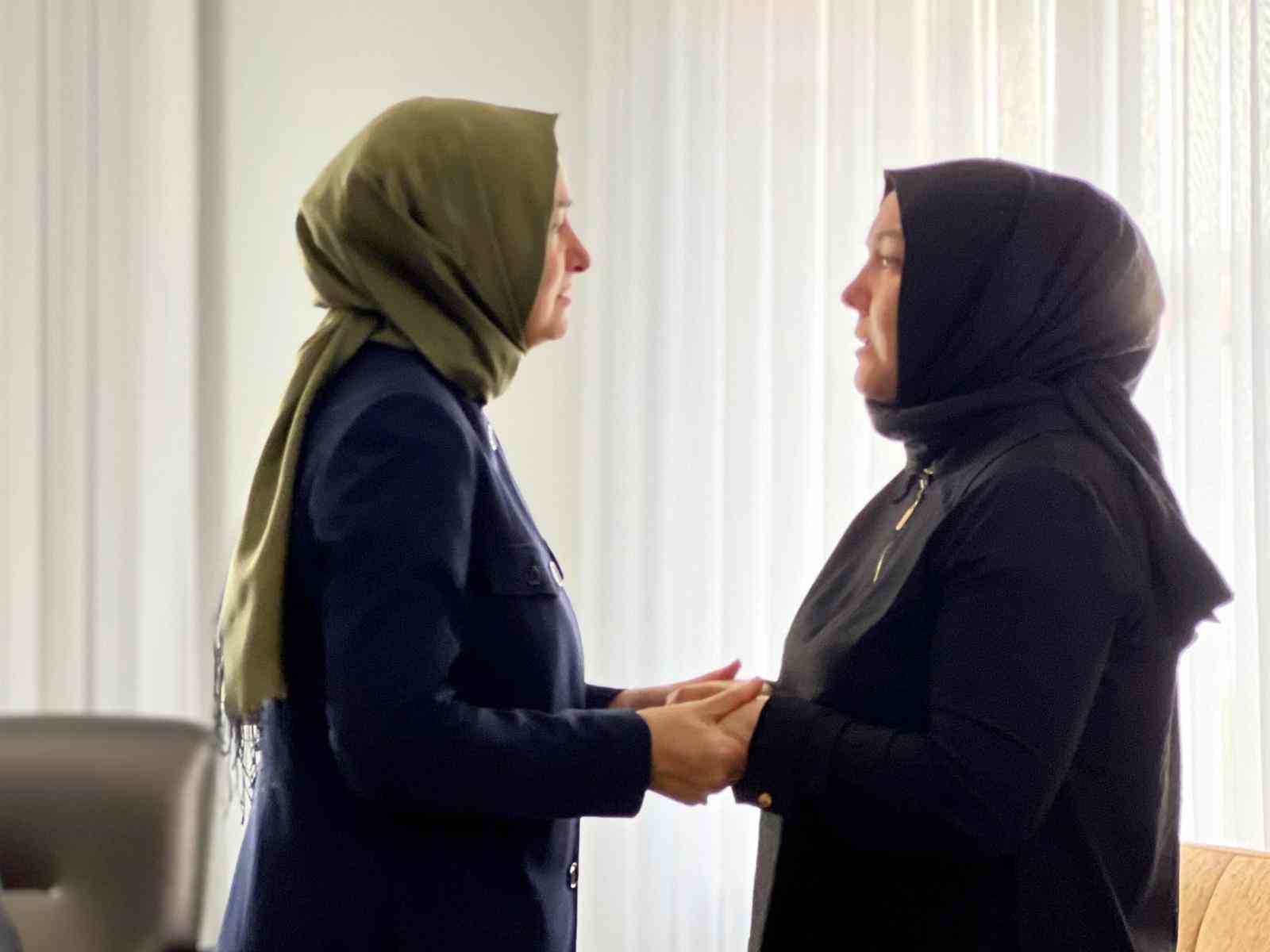 ak parti genel baskan yardimcisi kaya kahramanmarasta ogrencilerin aileleriyle bir araya geldi 5 T6EG9ljV