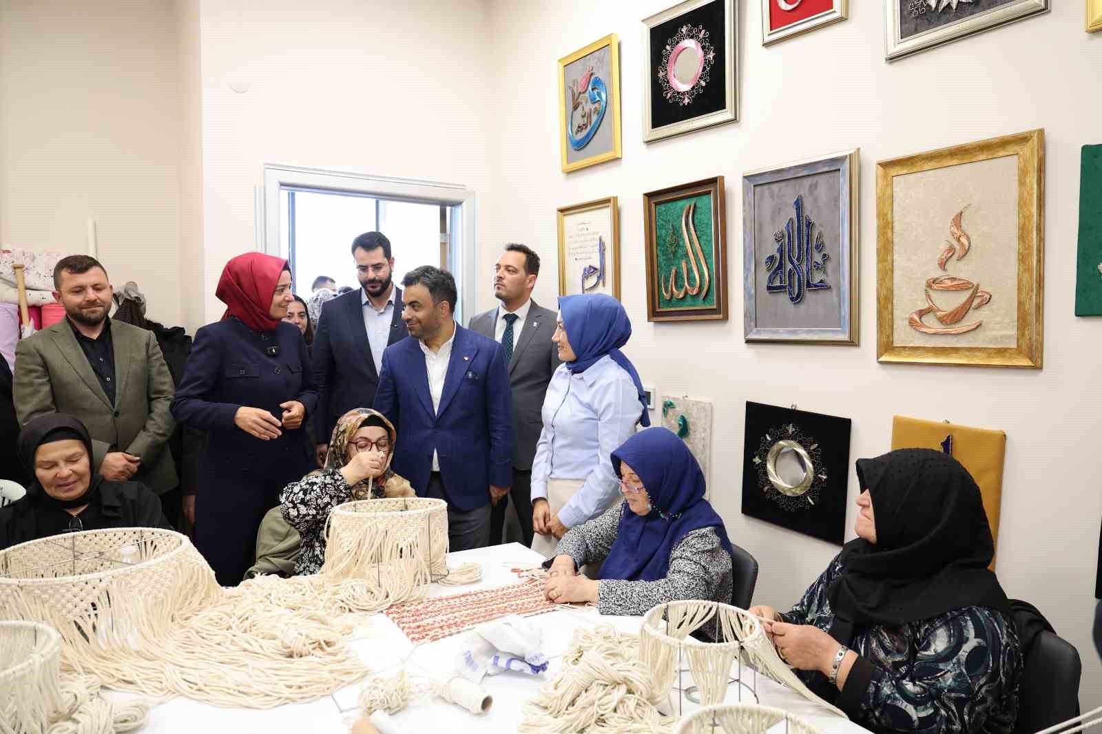 ak parti genel baskan yardimcisi kaya vefahanenin onemine degindi 4