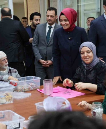 ak-parti-genel-baskan-yardimcisi-kaya-vefahanenin-onemine-degindi-OkRWdleO.jpg
