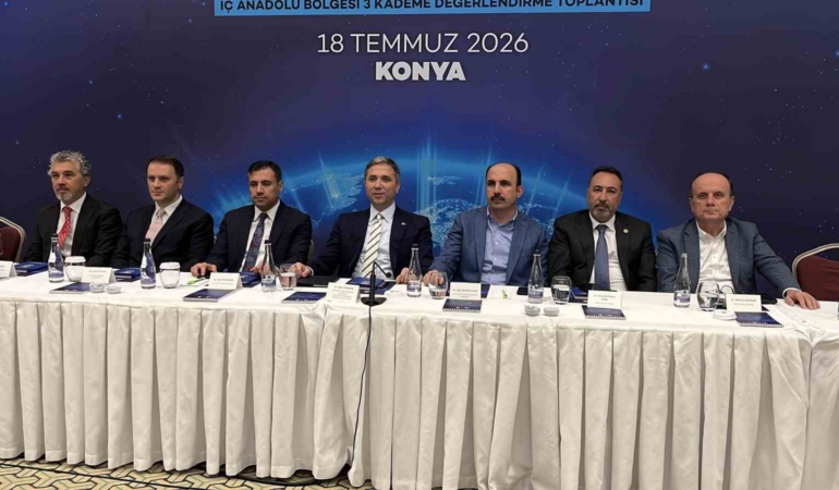 ak-parti-genel-baskan-yardimcisi-sirakaya-adalet-merhamet-ve-vicdan-eksenli-siyaset-ureten-tek-wI3kJQ5L.jpg