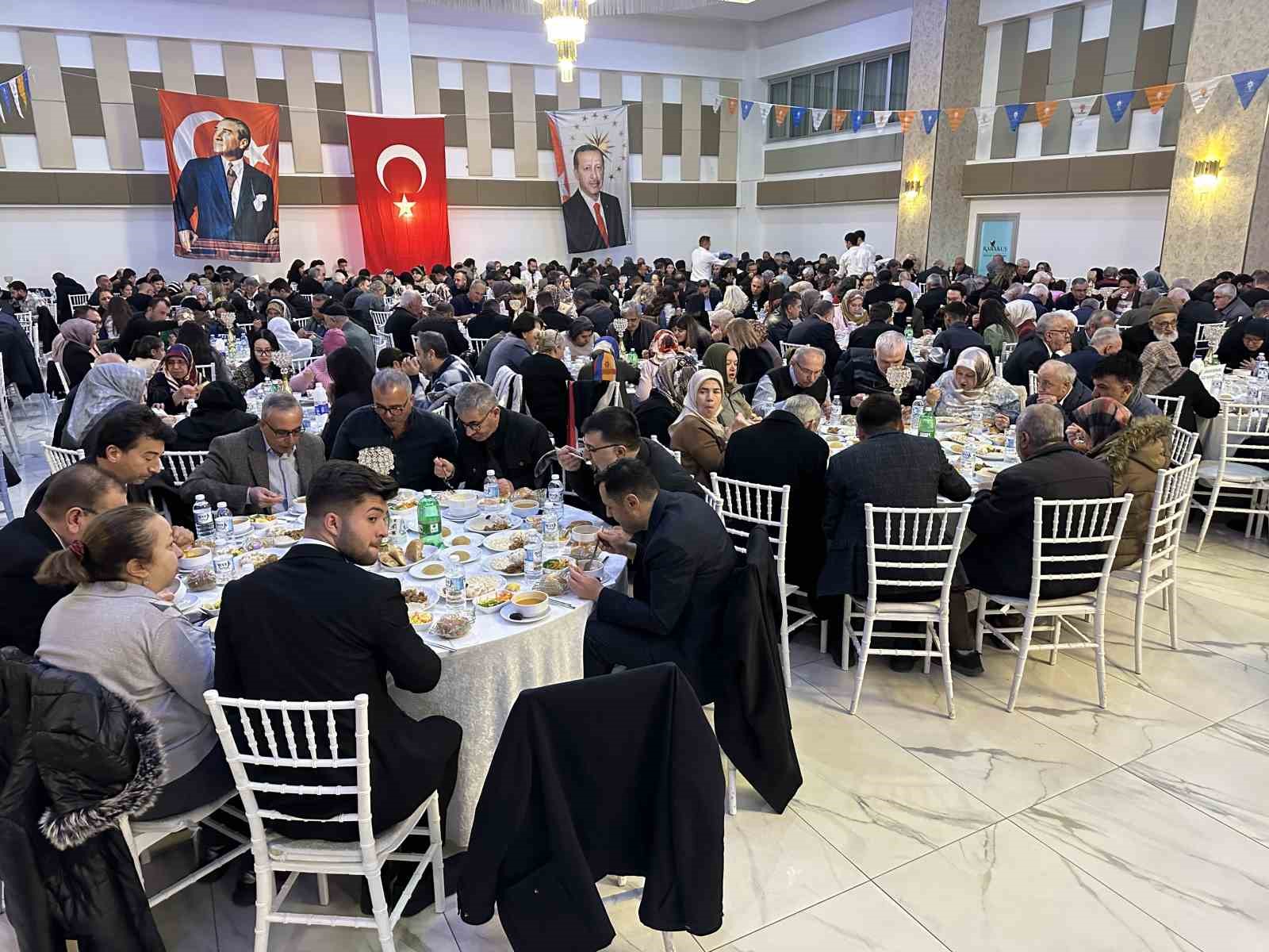 ak parti genel baskan yardimcisi tuncer chpye baktigimizda turkiyenin buyumesini konusan bir siyaset degil z8k3RplW