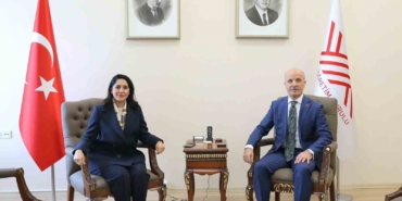 ak-parti-genel-baskan-yardimcisi-tuncer-mimarlik-egitimi-raporu-hazirlayarak-yuksekogretim-kuruluna-sunduk-hKimDL1N.jpg