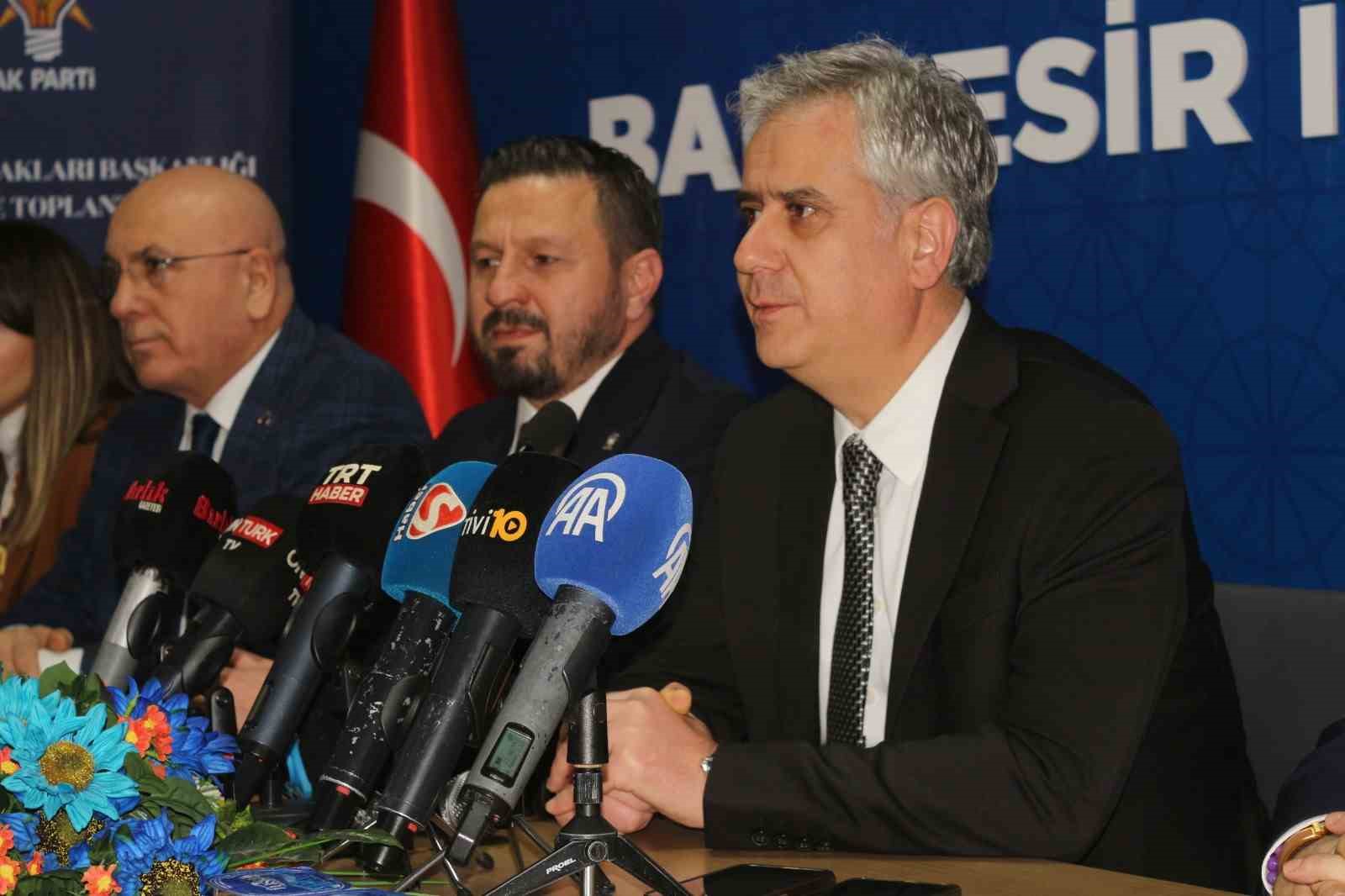 ak parti genel baskan yardimcisi yalcindan suriye vurgusu gelinen noktada hem rejim devrildi hem WIKh7QEn