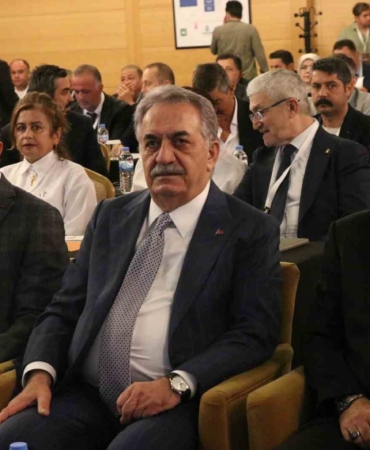 ak-parti-genel-baskan-yardimcisi-yazici-mevcut-anayasa-yamali-bohcaya-donusmus-TU5CkLnd.jpg