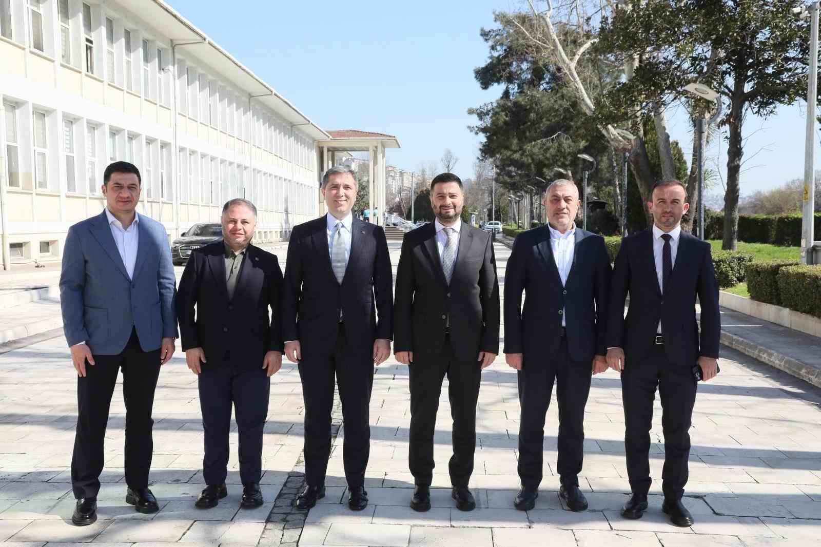 ak parti genel baskan yardimcisi zafer sirakayadan kagithaneye ziyaret 2 PO7UNkKh